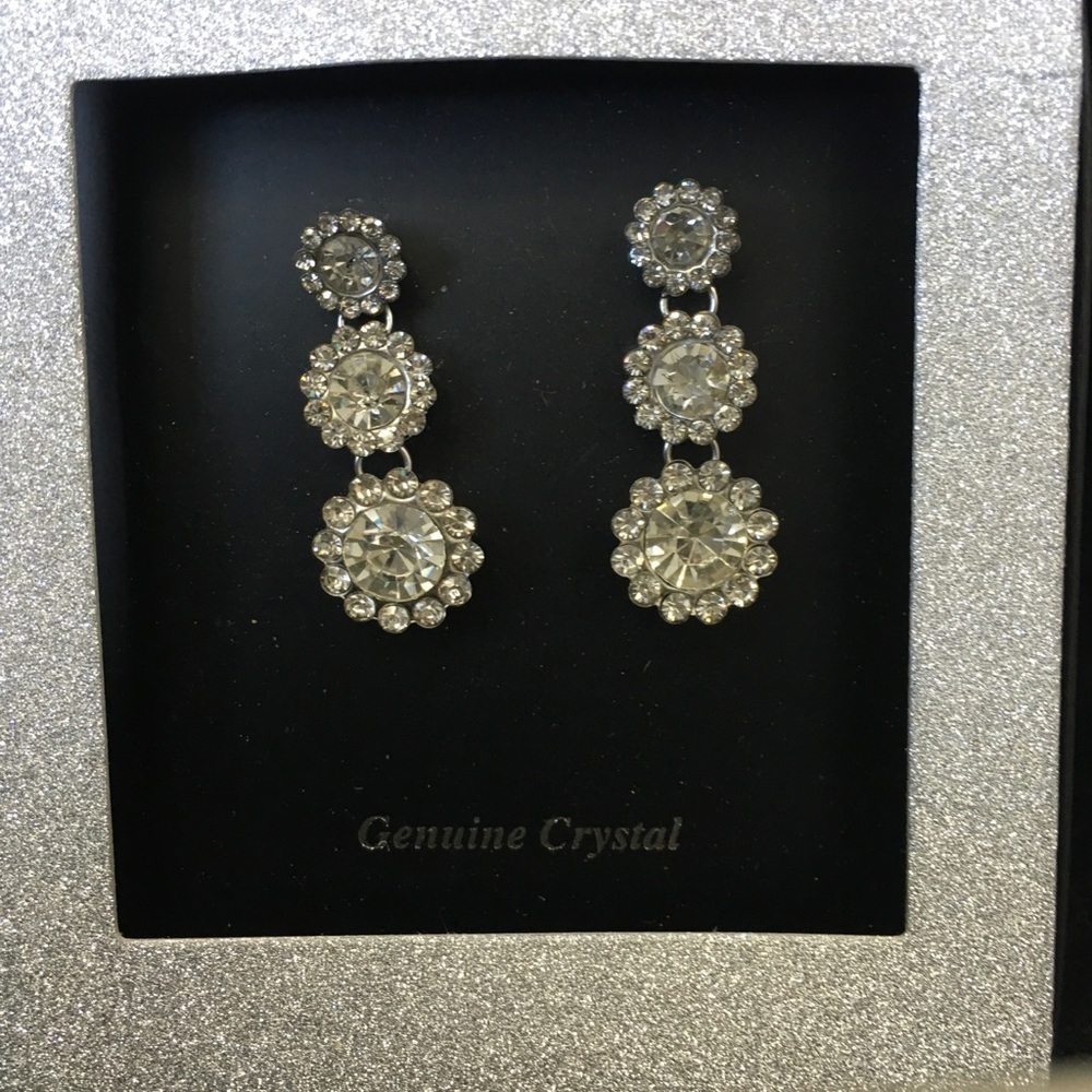Genuine Crystal Dangle Post Pierced Earrings Sparkling Faceted New Boxed